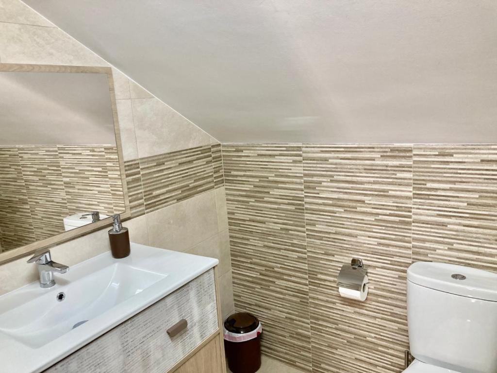 Holiday home Costalago Hontoria del Pinar